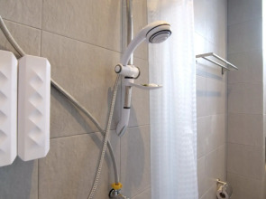 Sleep With Me Bangkok - BTS Phra Khanong