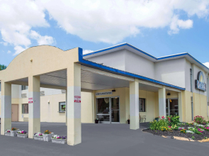 Days Inn by Wyndham Auburn/Finger Lakes Region