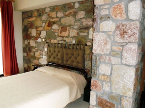 Ataviros Hotel