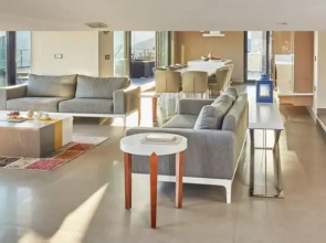 Villa Elmas -stunning 5 bed Villa With Rooftop bar