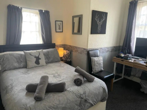 navaar house hotel