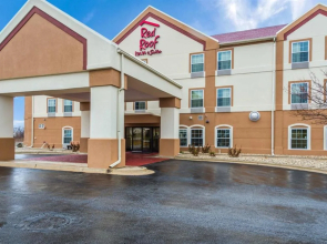 Econo Lodge Inn & Suites