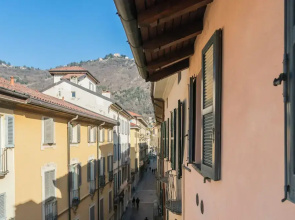 Domus in Como by Rent all Como