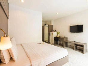 The Fifth Residence Hotel