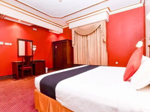 Capital O456 Almansour Grand Hotel
