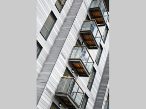MODERN APARTMENT at SLOUGH STATION, LONDON IN 18 MINS!