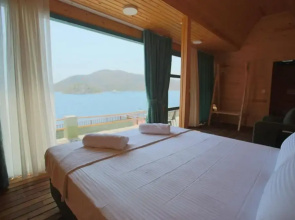 Bungalow With Pier Terrace View in Bozburun