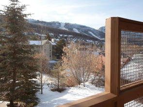 Town Pointe Condominiums- A Park City Lodging, Inc. Property