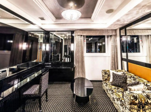 Apa Hotel ＆ Resort Midosuji Hommachi Eki Tower