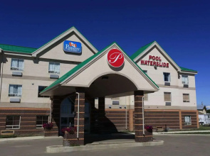 Coast Grimshaw Hotel & Suites