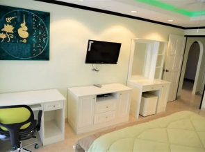 Sleek 1 bed Condo Jomtien