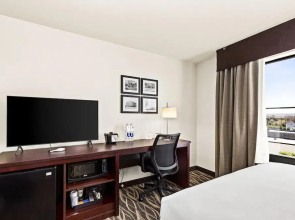 Cobblestone Hotel & Suites - Superior