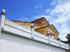 Singhome Holiday House