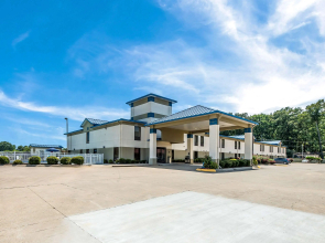 Quality Inn Jacksonville near Little Rock Air Force Base