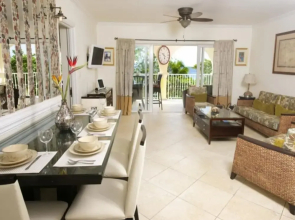 Sunny Vacation Villa 36
