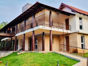 7 Heaven Villas & Resorts