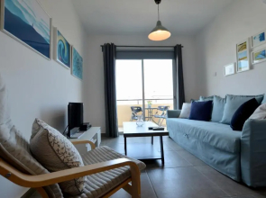 Blu Mackenzie 1 bdr Flat with Pool