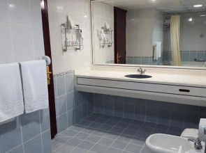 Al Bustan Hotel Flats