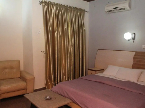 VicMike Villa
