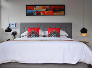 Sweet Valley Foso Hotel