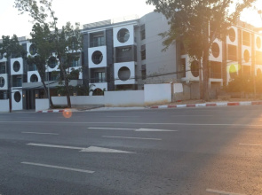 Airport Avenue Hotel
