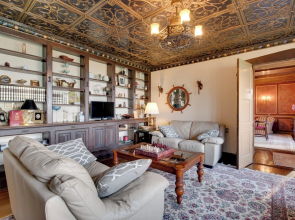 Hot Tub & Mtn Views: Expansive Hazleton Retreat
