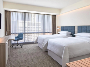 Four Points by Sheraton Surabaya, Pakuwon Indah