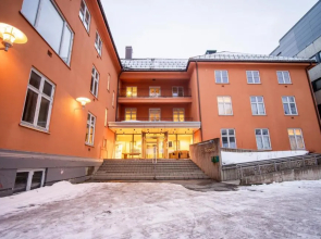 Enter St. Elisabeth Suites