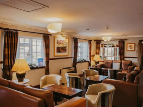 Crown Lodge Hotel