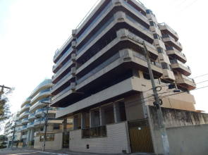 Charmoso e confortável 3 quartos com varanda e piscina - CF05