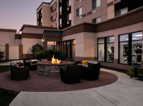 Courtyard Edmonton West