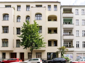 Modern 2 Bedroom Apartment in Berlin Schöneberg