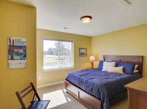 Bozeman Condo w/ Grill ~ 2 Mi to Hot Springs!