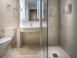 Hotel GHT Oasis Tossa & Spa