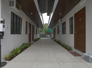 OYO 736 Jade Apartelle