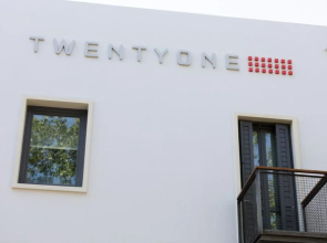 The Twenty One Hotel