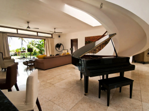Villa Kaira