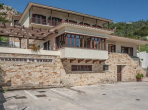 Corali Hotel