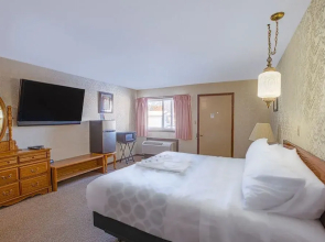 Love Hotels Tomahawk at Lake Mohawksin WI
