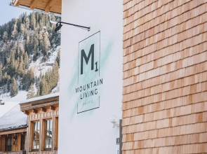 M1 - Mountain Living