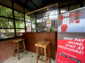 RedDoorz Hostel @ Limliwa Beach Resort