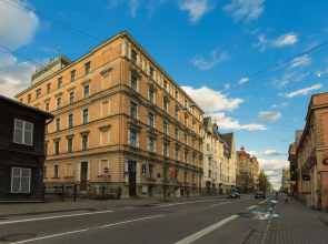 Bearsleys Downtown Apartments