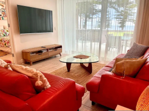 Breeze Beachfront Apartment no 9