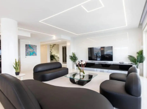 Serenity Penthouse - The Pinnacle of Luxury