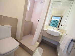 Le Beachclub Serviced Apartments and Villas