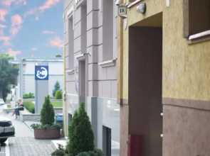 Hotel 18