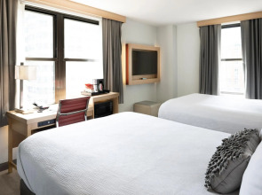 Hotel Saint Clair- Magnificent Mile