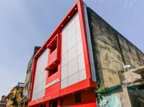 New Sado Hotel by OYO Rooms