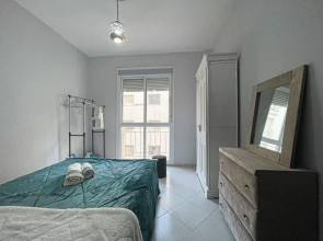 2 Bed Flat - Sleeps 6 - Parking - Wifi