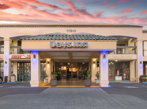 Days Inn & Suites by Wyndham Artesia